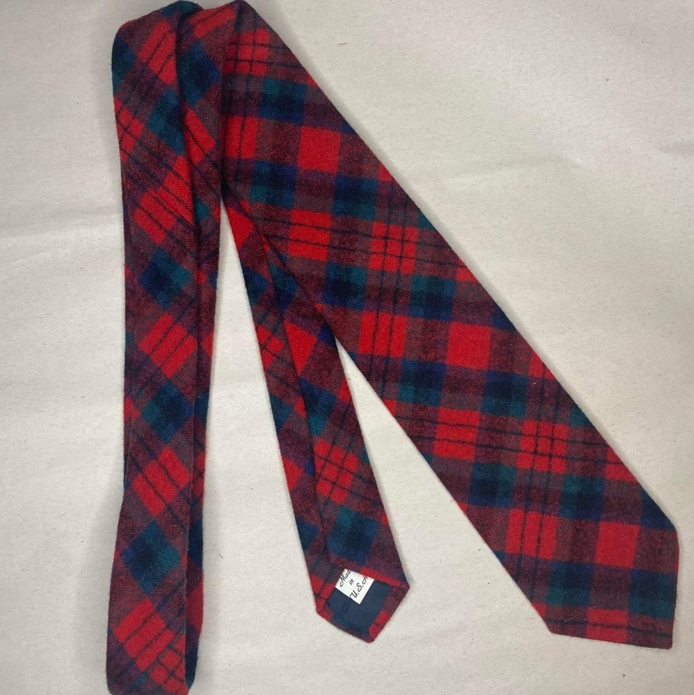 Pendleton 100% Virgin Wool Red Tartan Plaid necktie